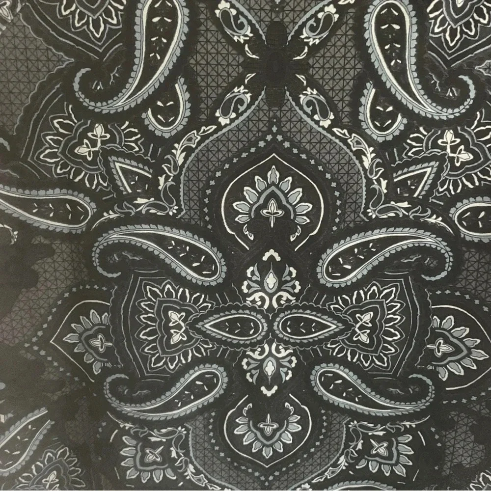 Athleta Sierra Nevada Top Womens Size XS Blue Paisley Long Sleeve Thumbholes Run - Picture 5 of 7